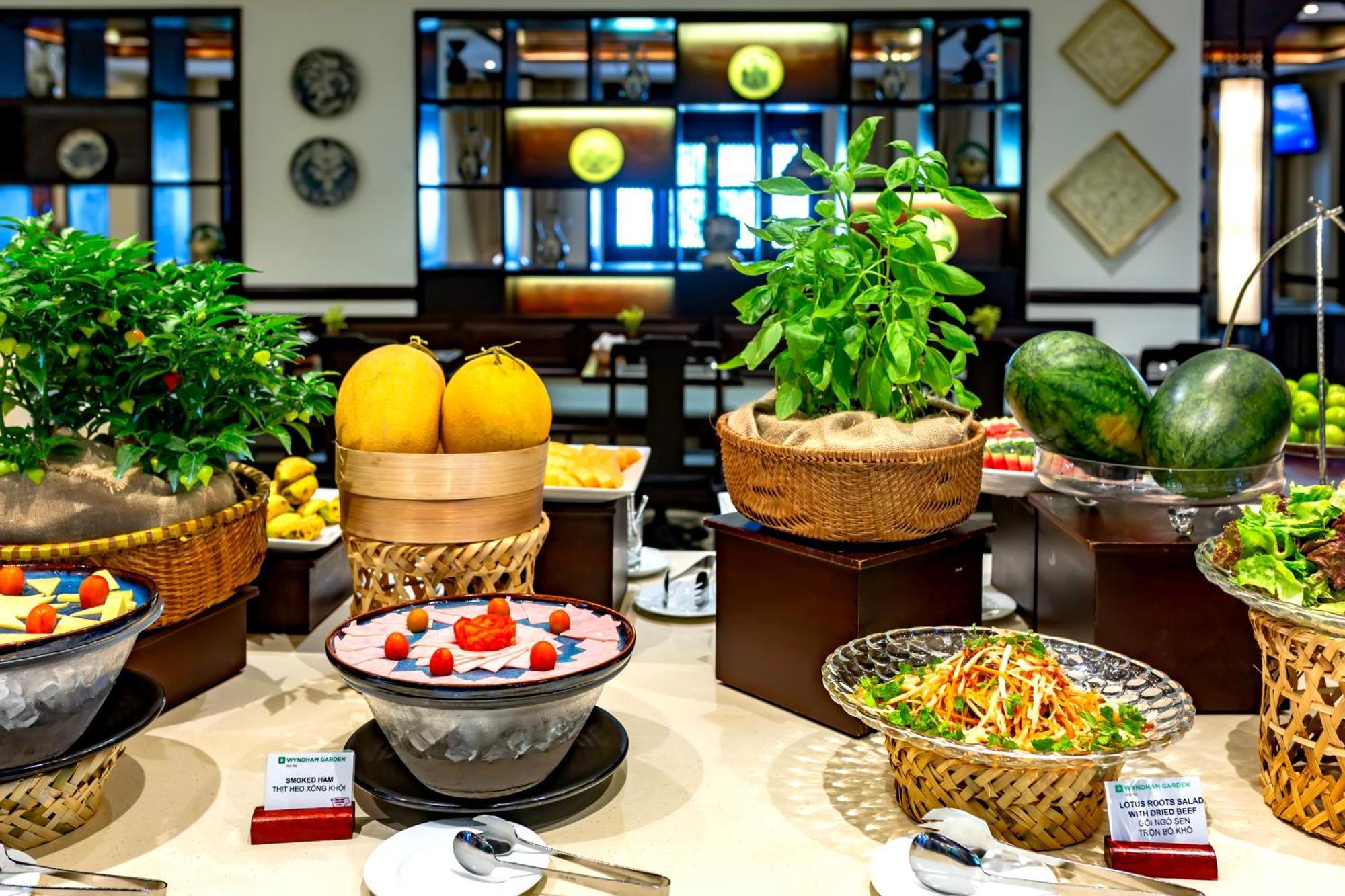 Wyndham Garden Hoi An Cua Dai Beach Exterior photo